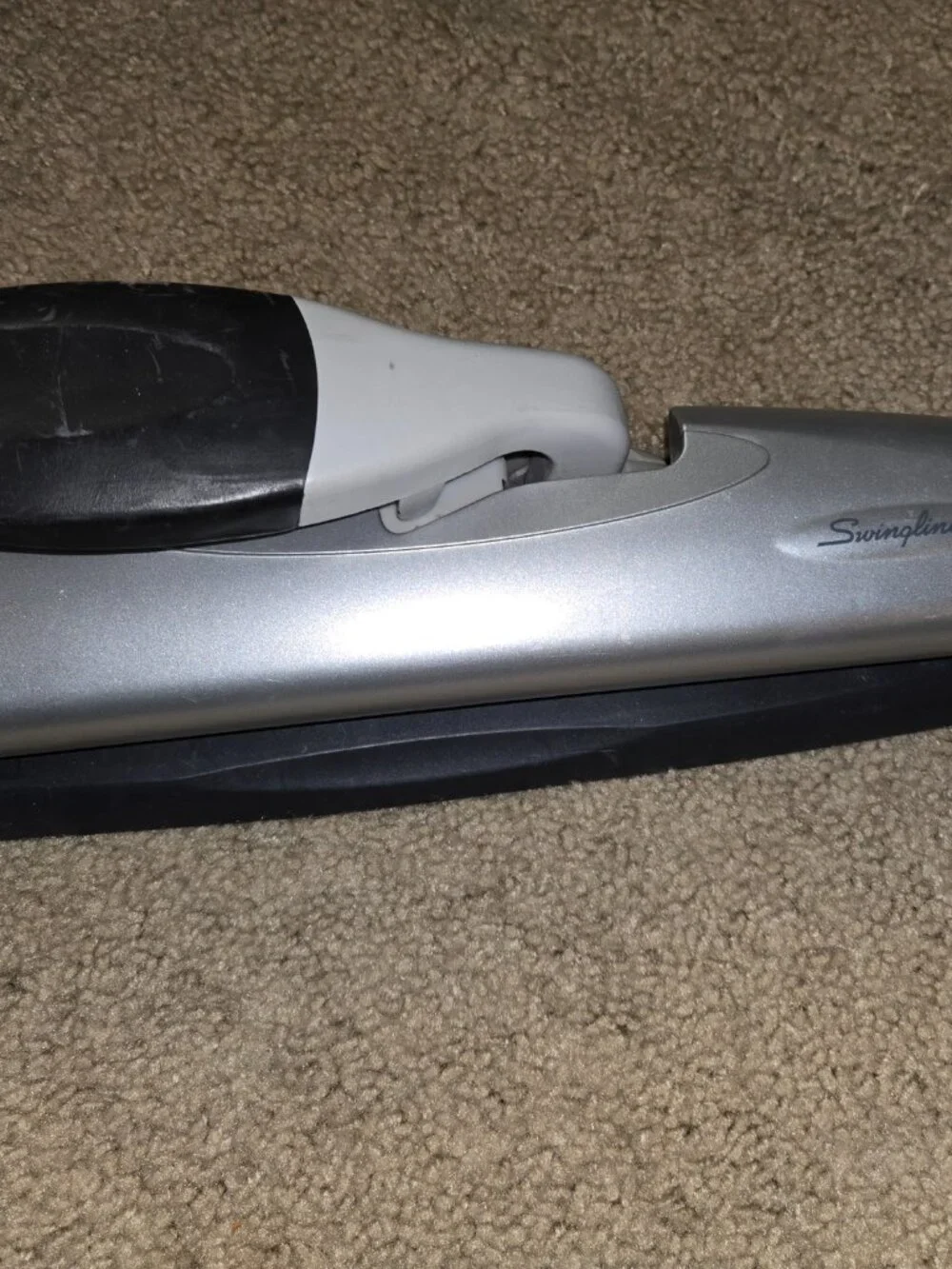 Swingline® LightTouch® High Capacity Desktop Punch, 2-7 Holes, 20 Sheets